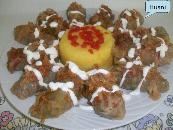 Sarmale in foi de varza dulce