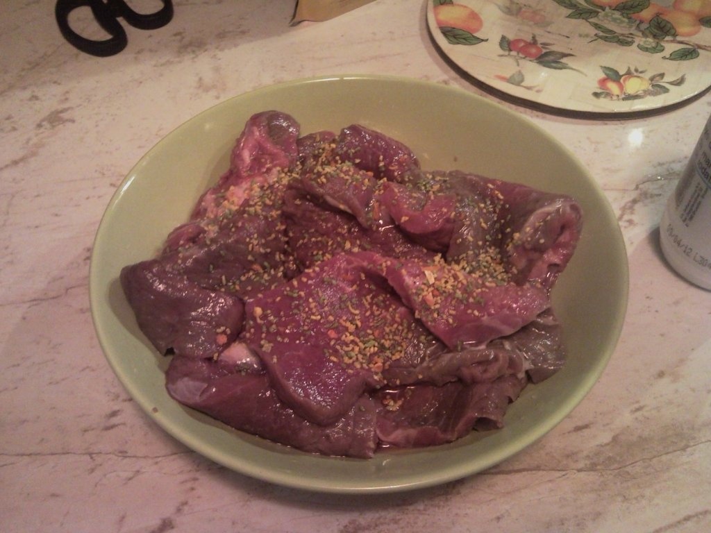 Friptura de vita cu sos rosu