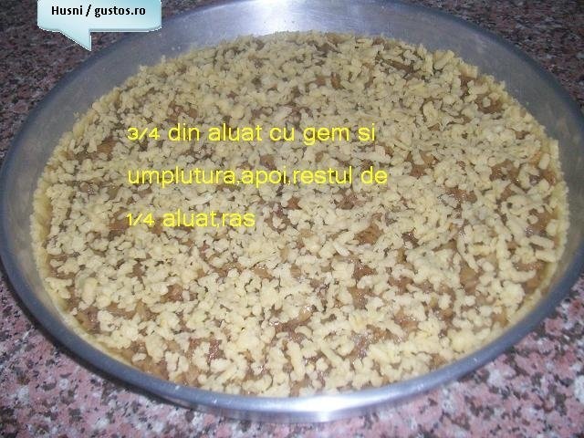 Prajitura cu mere(un fel de apple pie,arab)