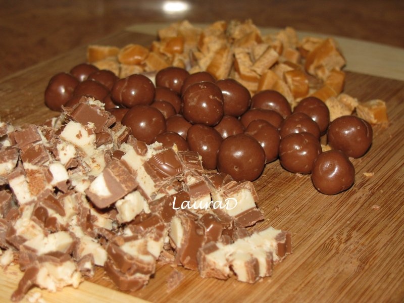 Croissant cu ciocolata si caramel