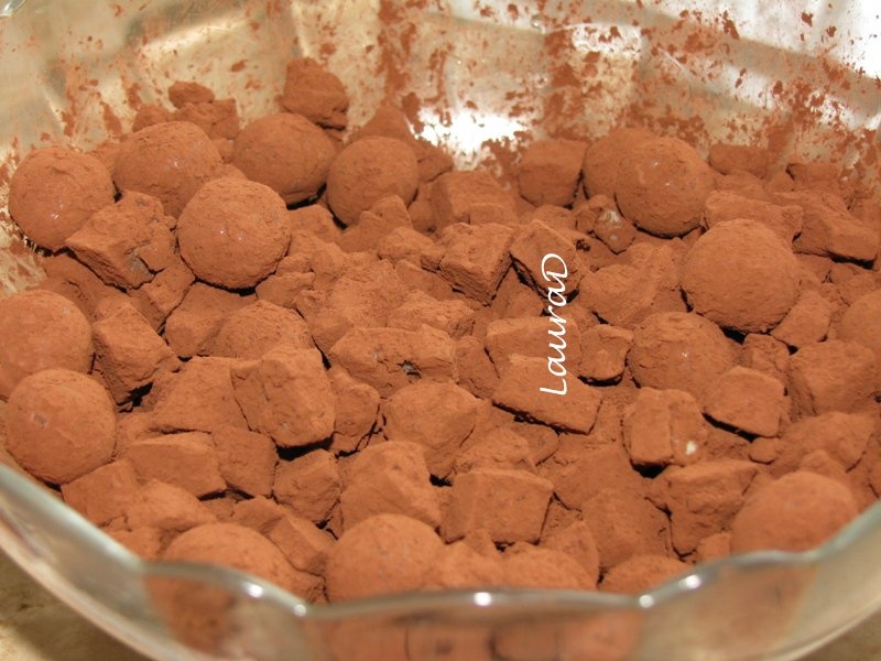 Croissant cu ciocolata si caramel