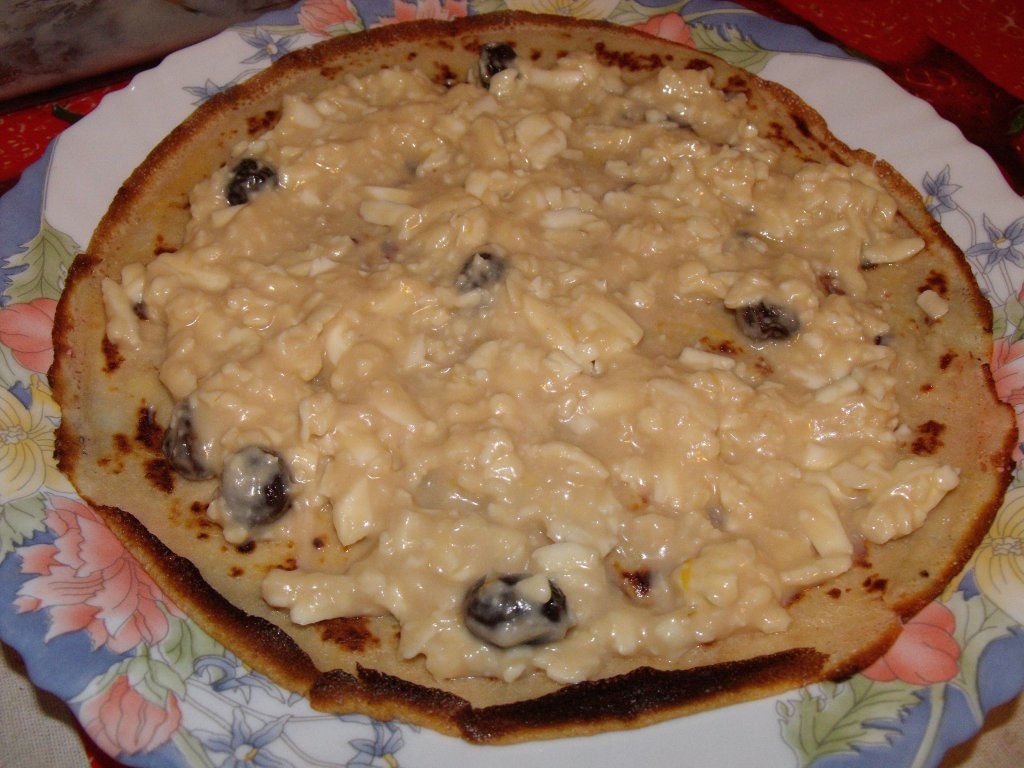 Clatite cu branza la cuptor