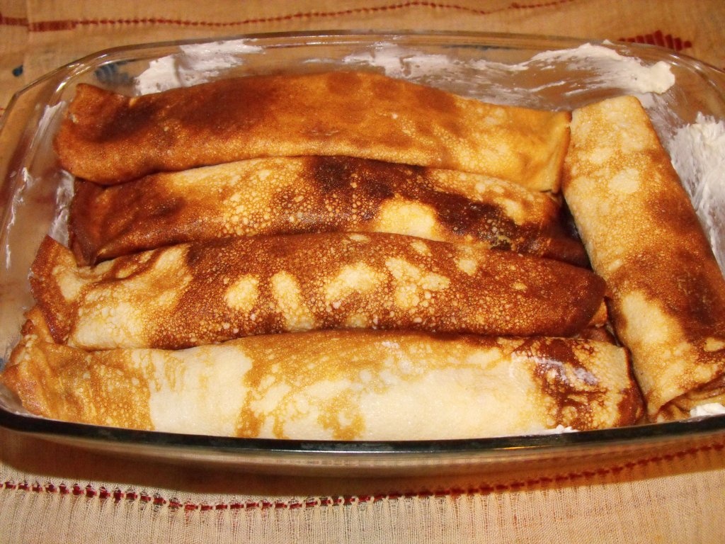 Clatite cu branza la cuptor