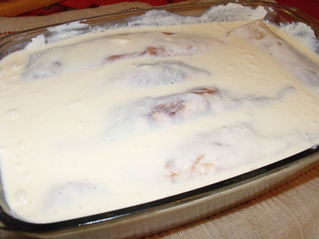 Clatite cu branza la cuptor