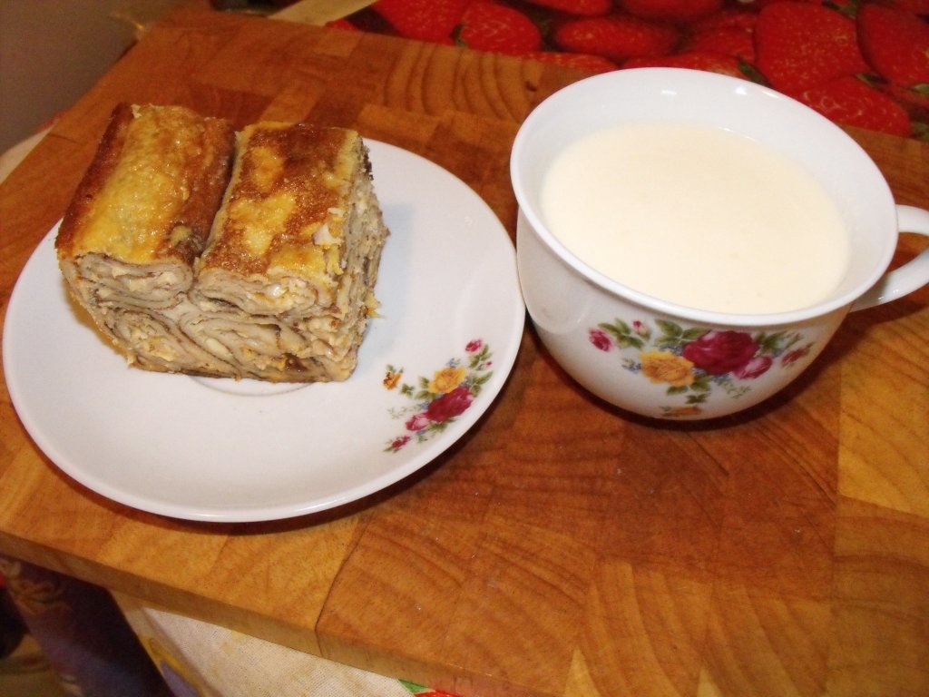 Clatite cu branza la cuptor