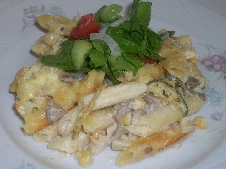Gratin de penne cu sos