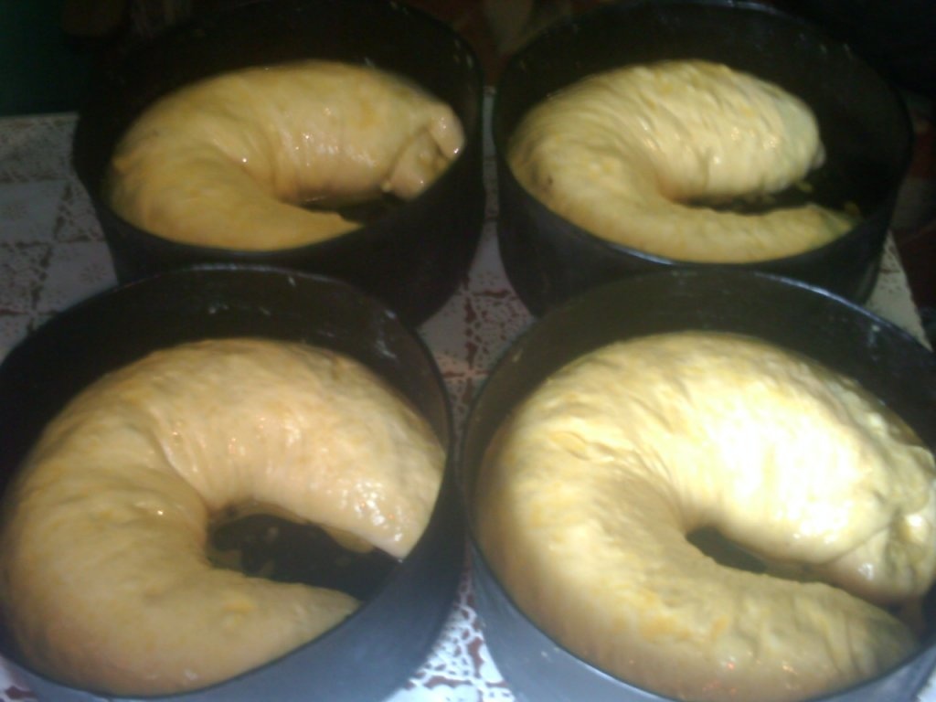 Cozonac cu urda ca la Bistrita