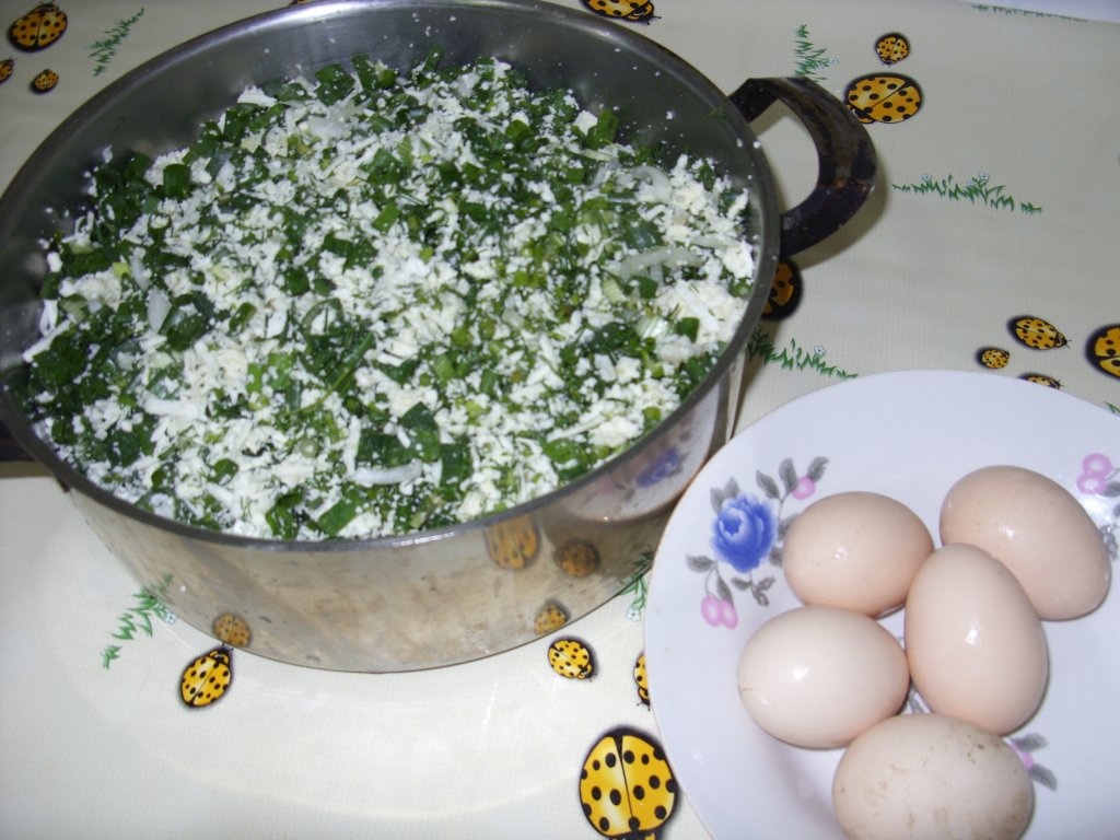 Placinta cu branza si verdeata