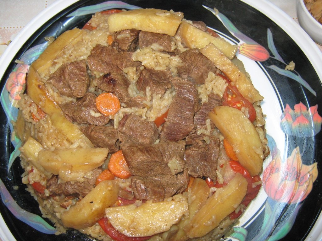 Maglubeh cu carne de vita-specific tarilor arabe