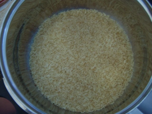 Orez cu lapte si fructe confiate