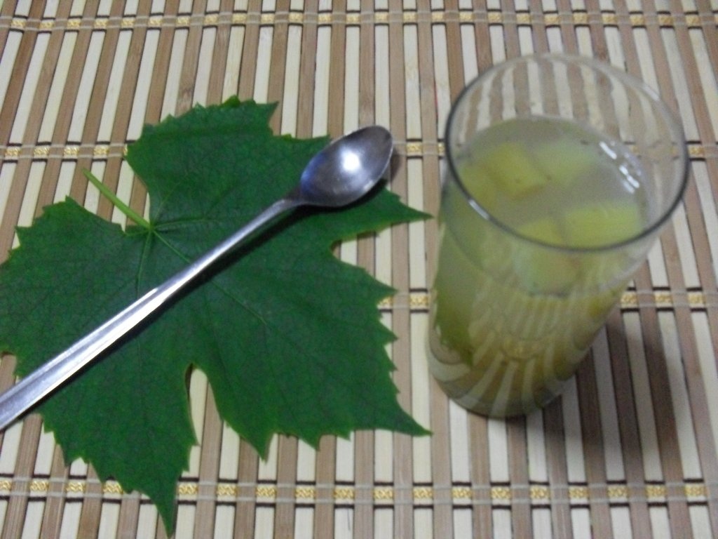 Compot de rabarbura (rubarba sau revent)