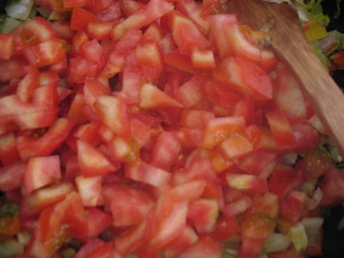 Pastai cu salsa de legume