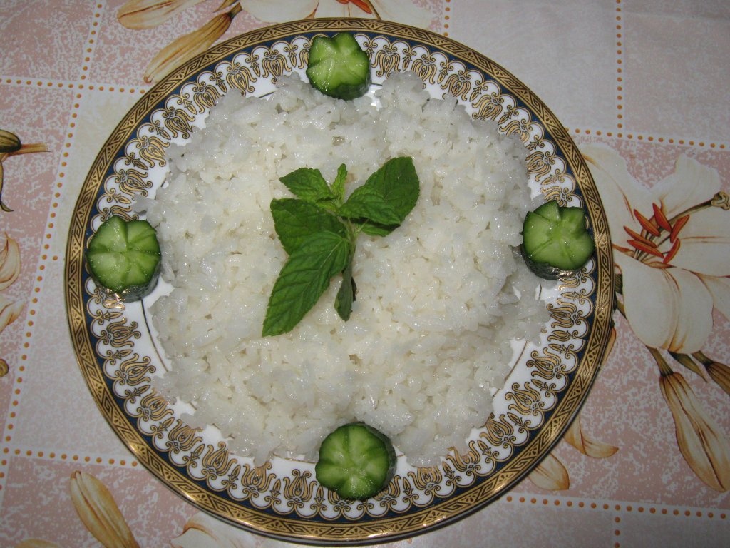 Rosii la tigaie cu carne de vita –“Galaieht  bandora” -specific tarilor arabe