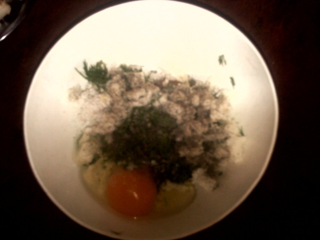 Barcute din cartofi,umplute cu urda