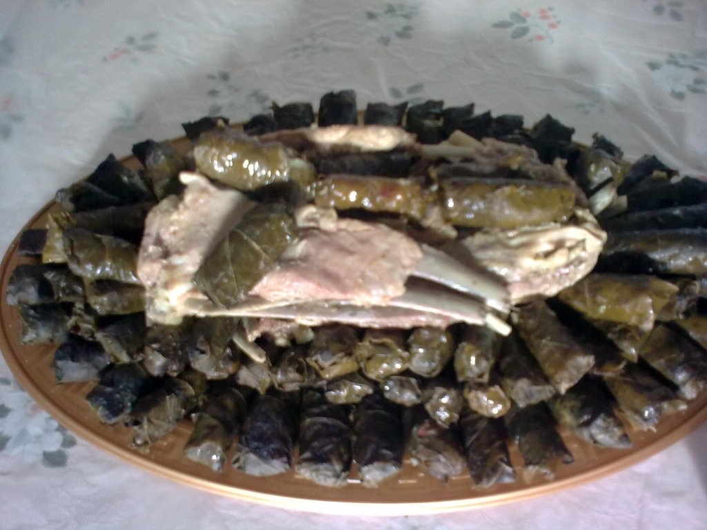 Sarmale cu costita de miel in cuptor