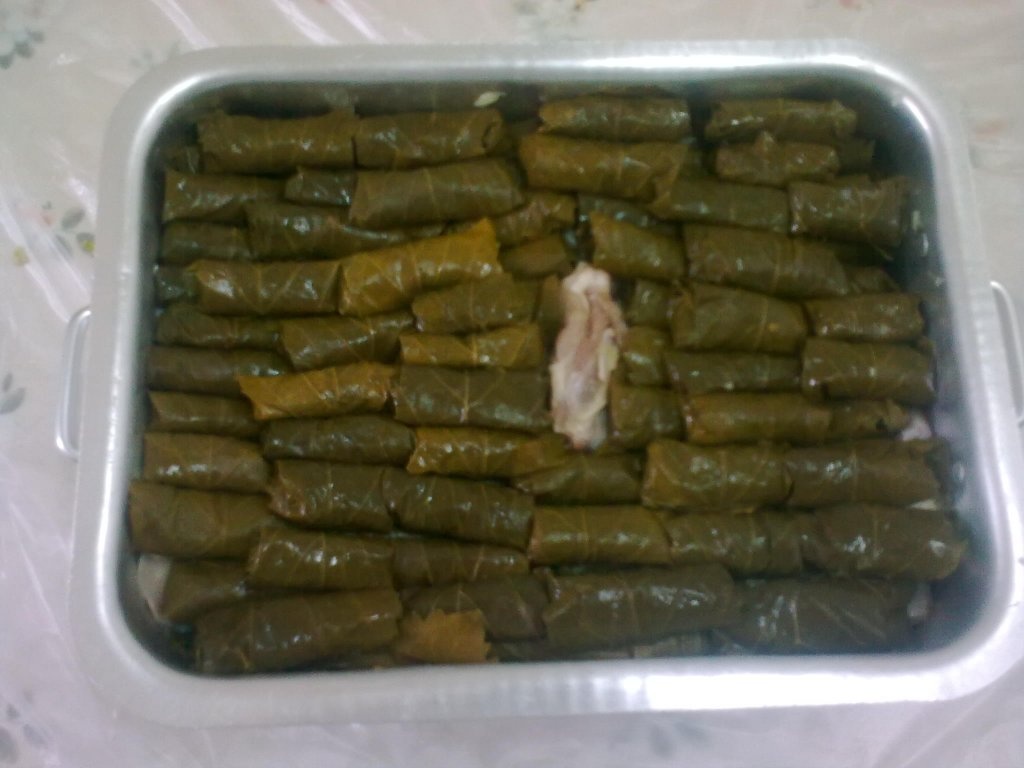 Sarmale cu costita de miel in cuptor