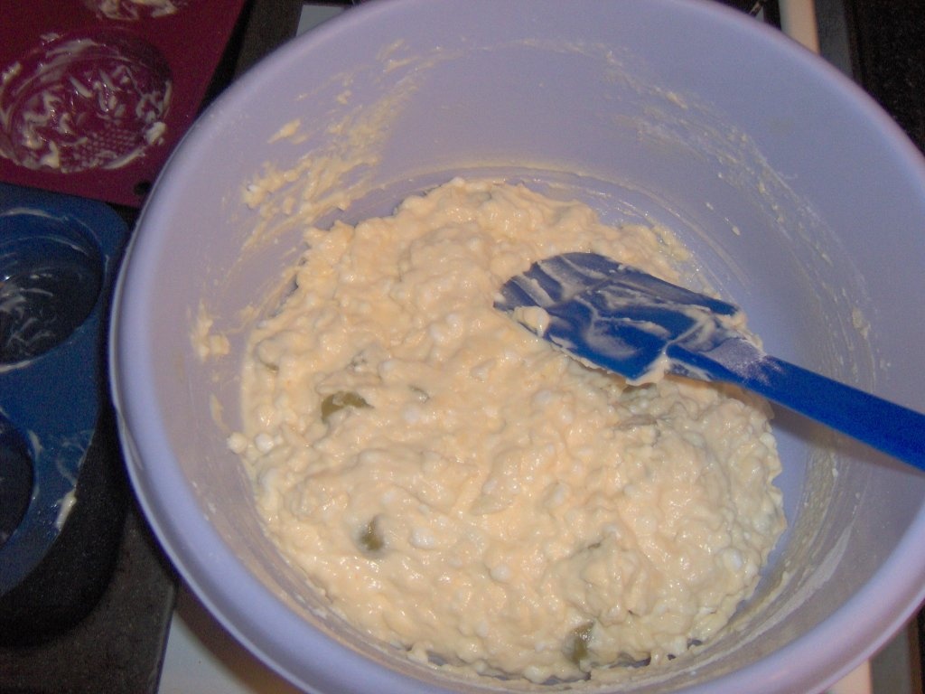 Mafinim cu branza si masline