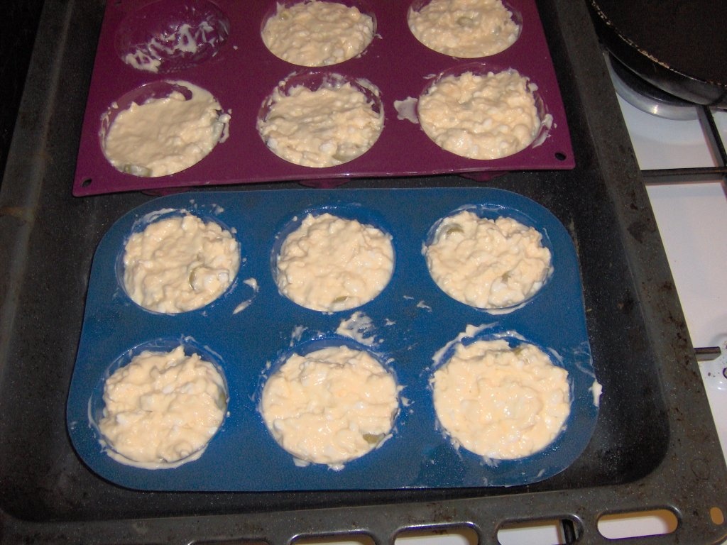 Mafinim cu branza si masline