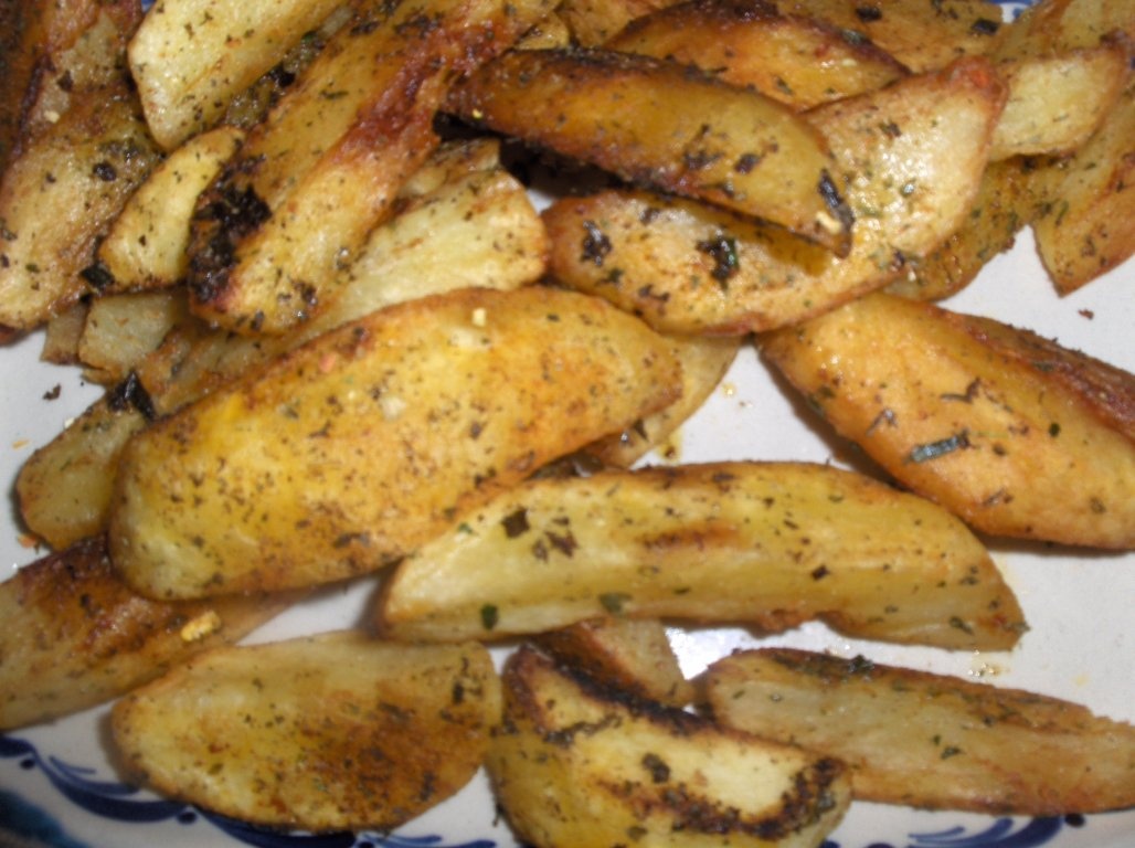 Vinete umplute cu ciuperci si garniturã de cartofii aromati  (Beringelas recheadas com cogumelos)