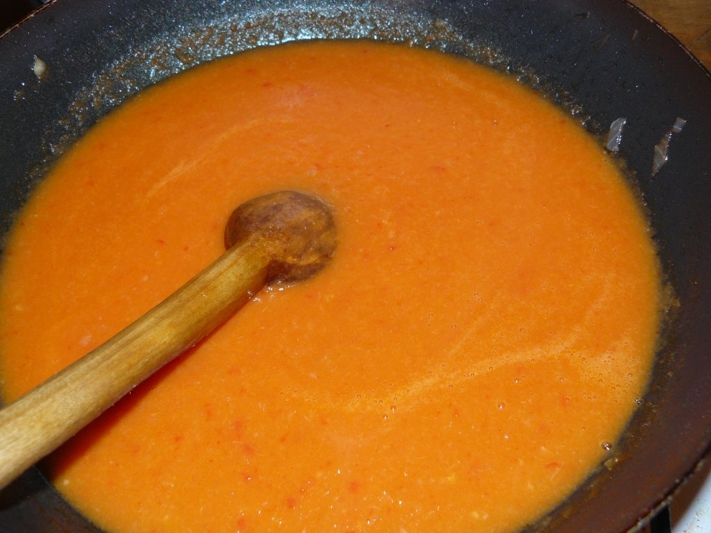 Chiftele marinate din piept de curcan