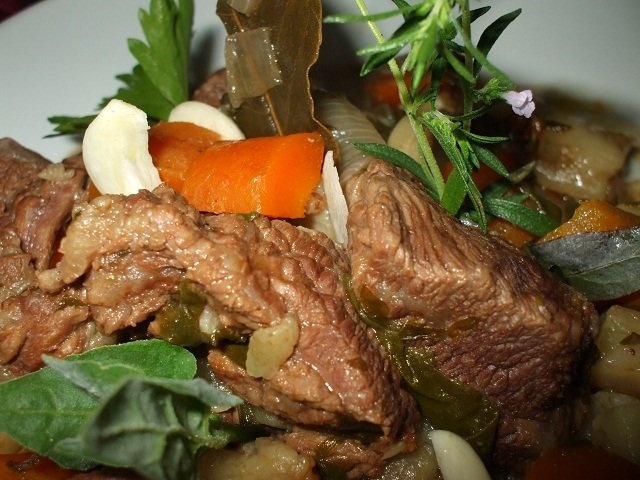 Boeuf Bourguignon/Carne de vita in sos de vin