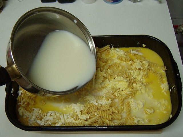 Budinca dulce cu cas si fusilli