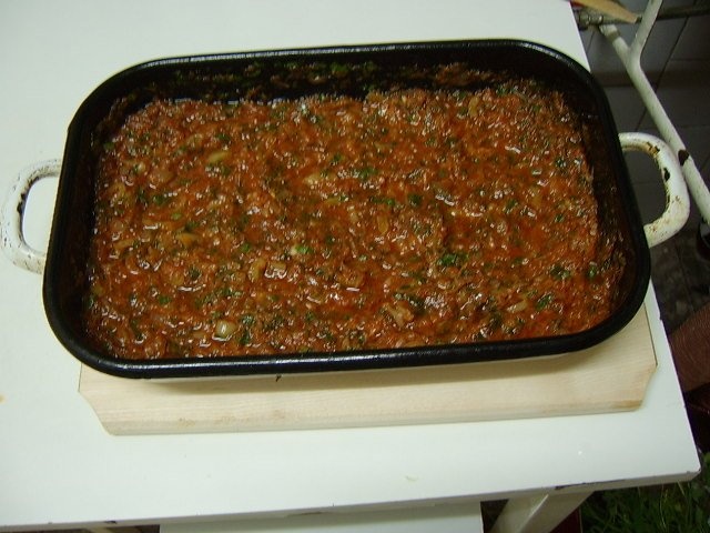 Platica si caras cu sos la tava