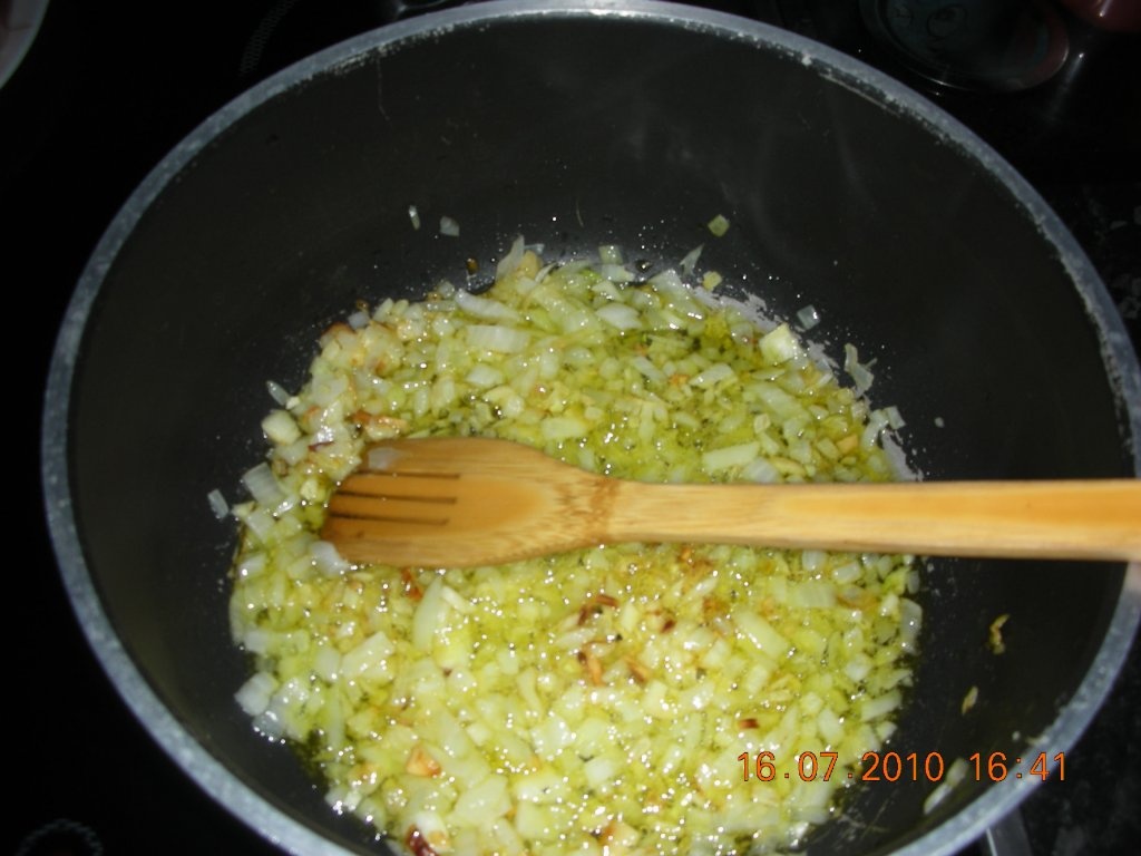 Paella cu fructe de mare