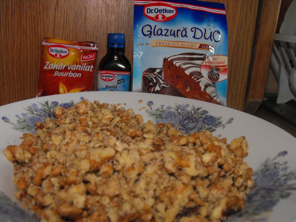 Negresa cu dulceata de cirese amare