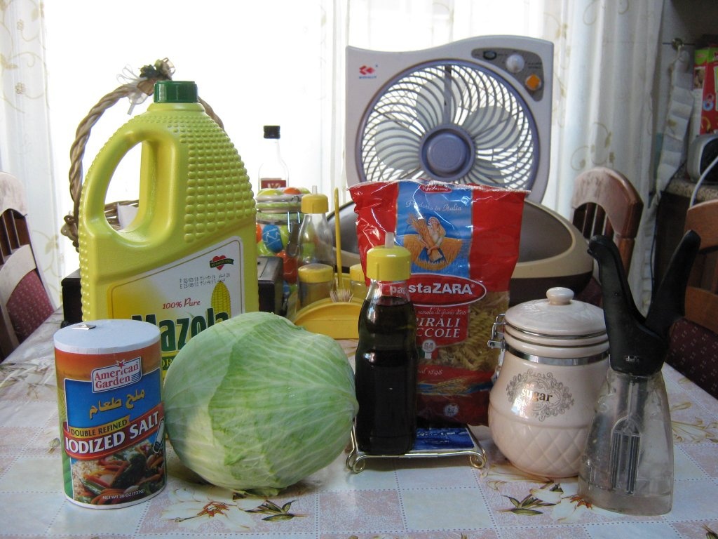 Macaroane spirale cu varza