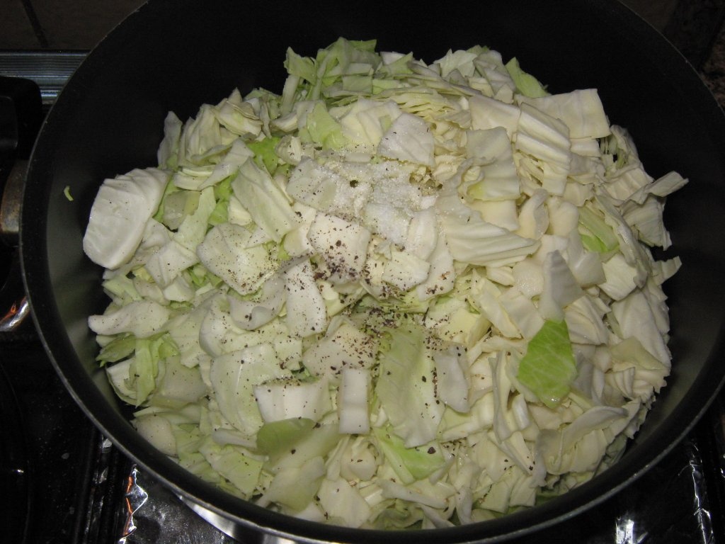 Macaroane spirale cu varza