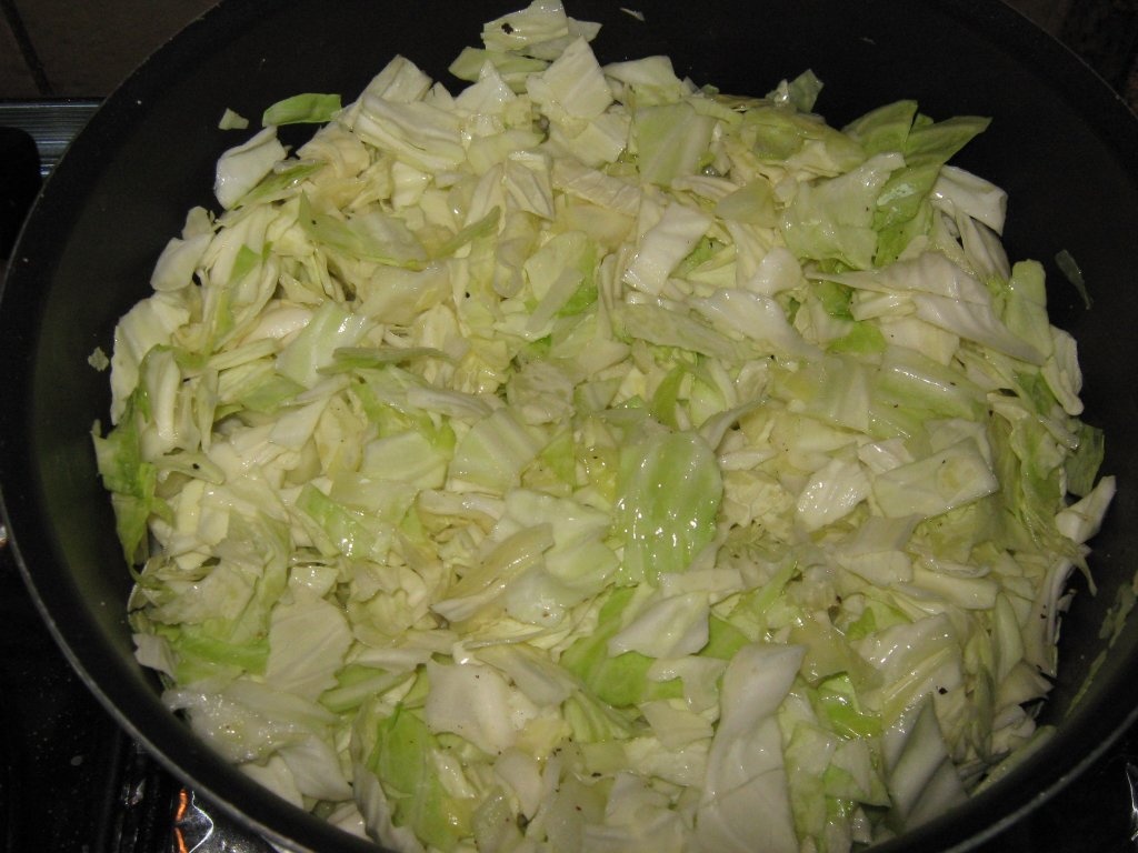 Macaroane spirale cu varza