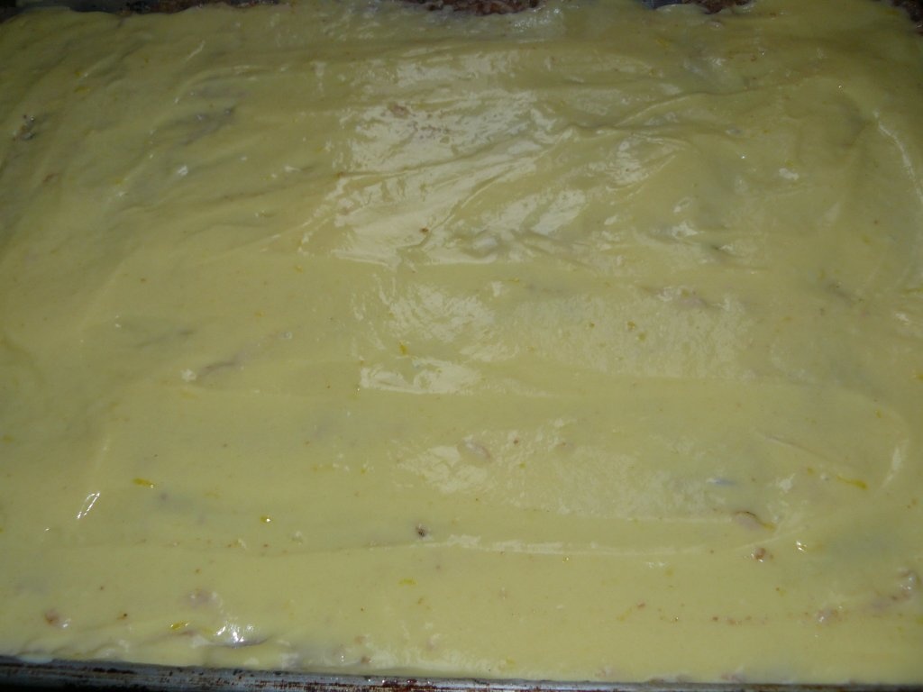 Prăjitură mea pufoasă şi rapidă cu mere de vară