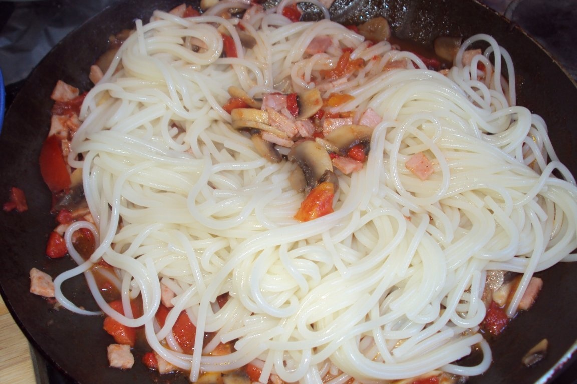 Spaghete milaneze