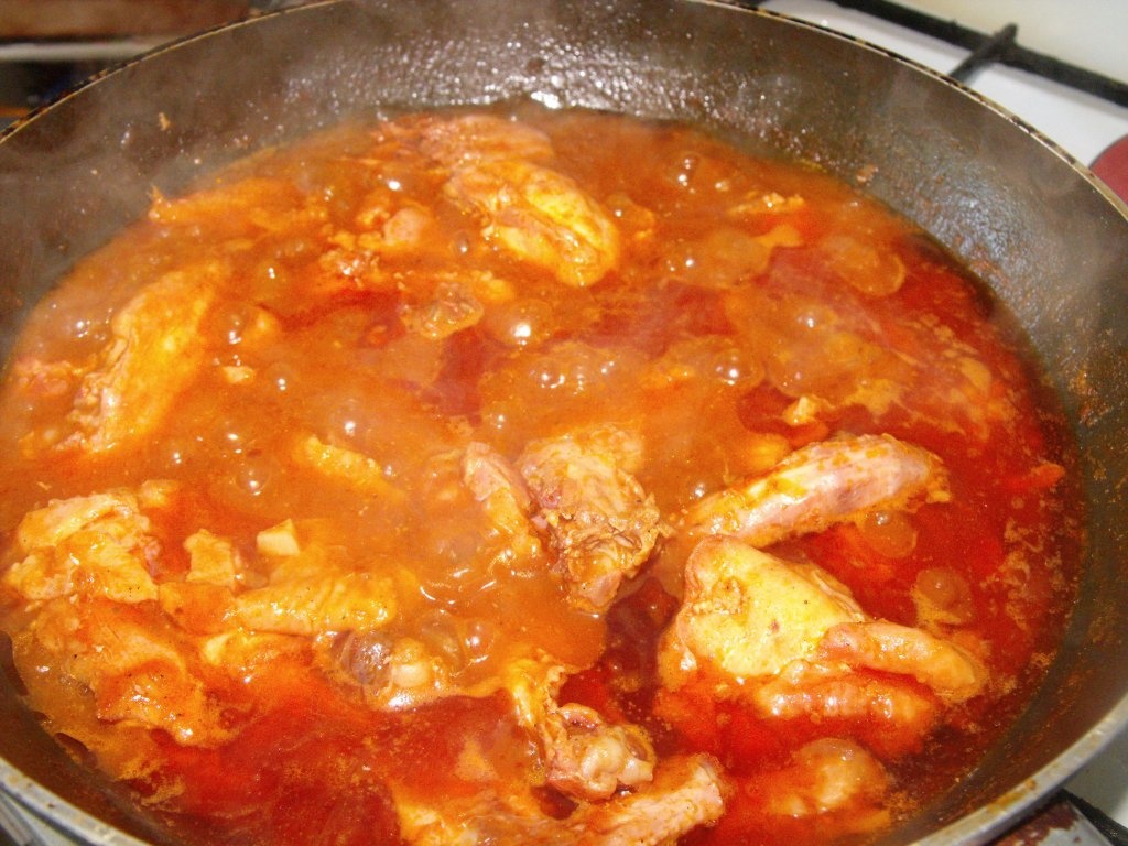 Friptura de pui cu sos de vin