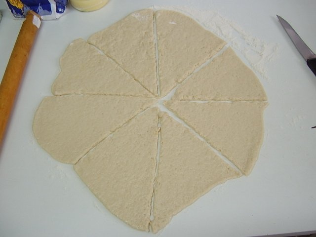 Cornulete cu crenvursti