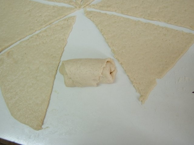 Cornulete cu crenvursti