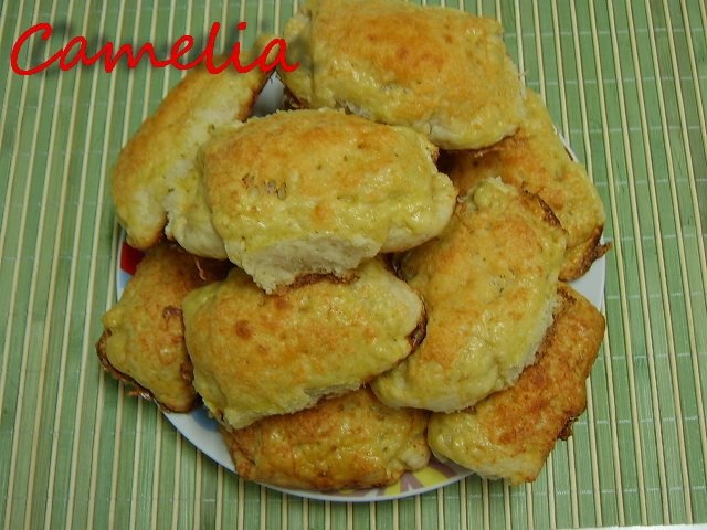 Cornulete cu crenvursti