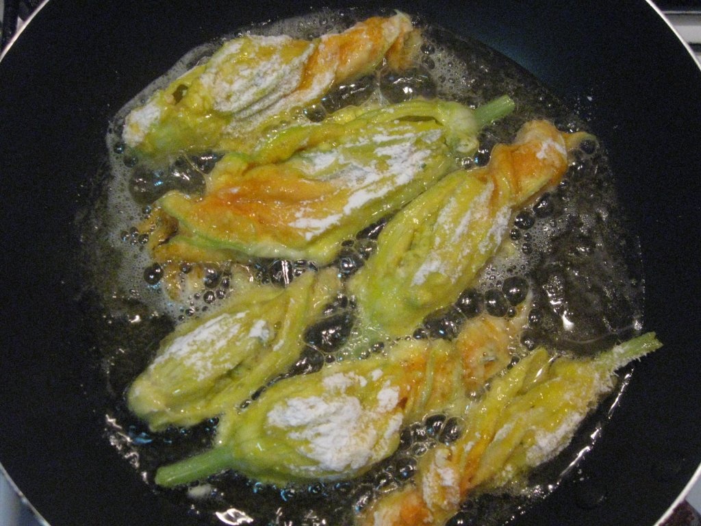 Flori de dovlecei umplute