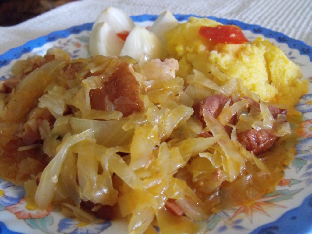 Varza murata cu ciolan afumat