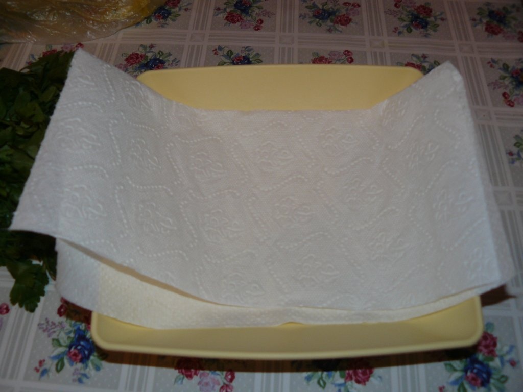 Cum să păstrăm verdeaţa proaspătă la frigider?