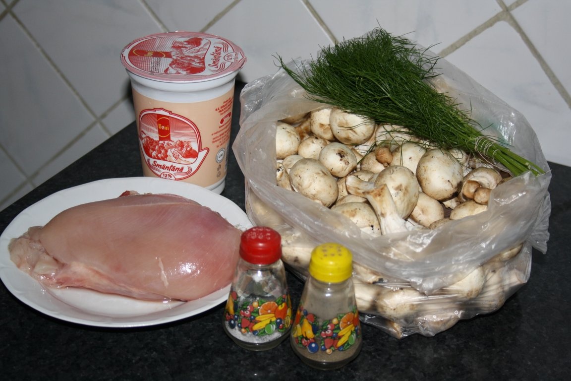 Ciulama de pui cu ciuperci