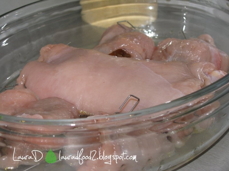 Pui umplut cu ciuperci si orez aromat