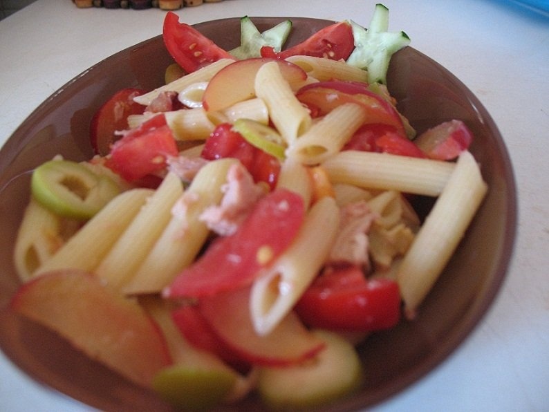 Salata cu paste si ton