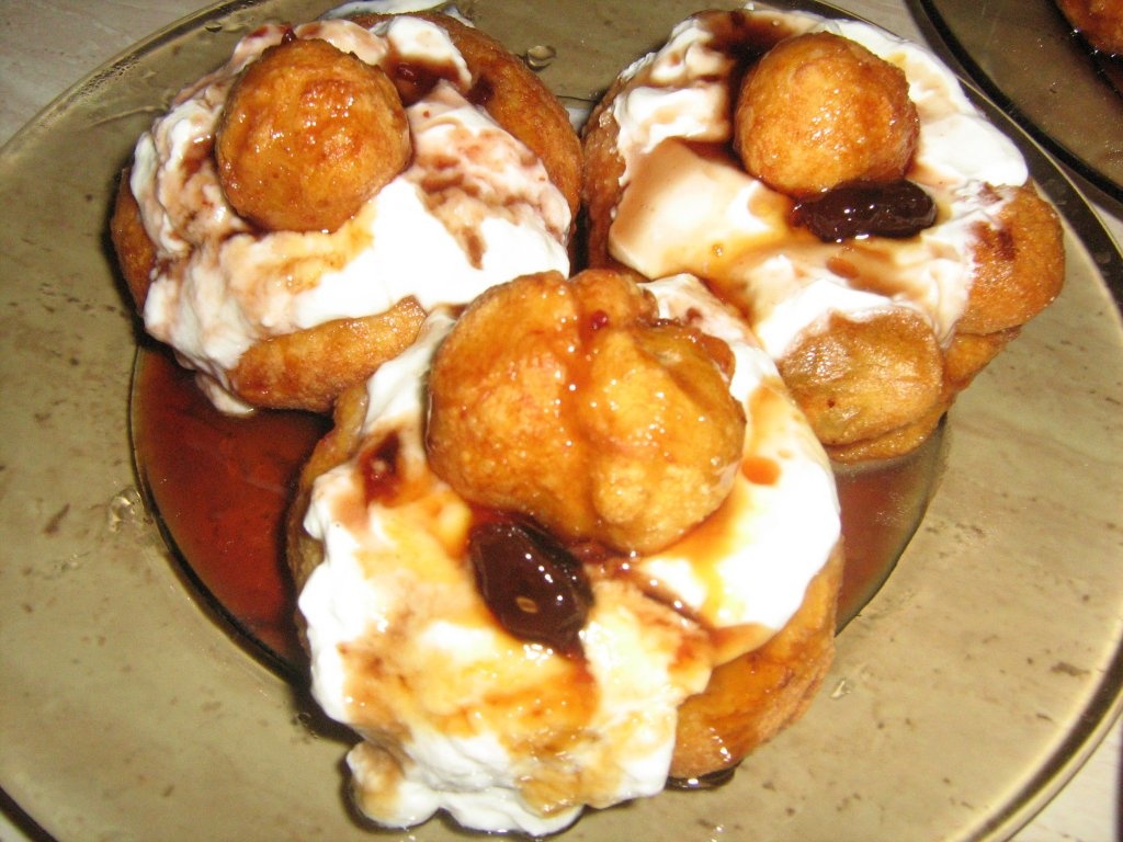 Reţetă de preparare a papanaşilor