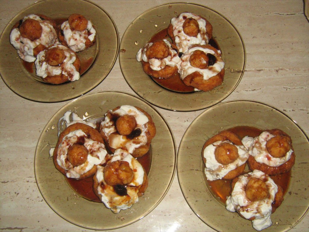 Reţetă de preparare a papanaşilor