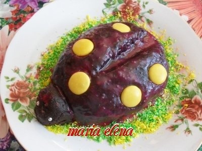 Tort ,,Mamaruta neagra cu buline galbene,,