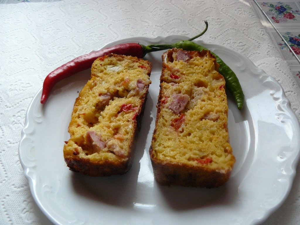 Chec sărat cu ceapă si bacon