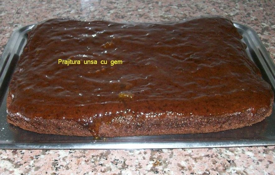 Prajitura cu cacao si gem
