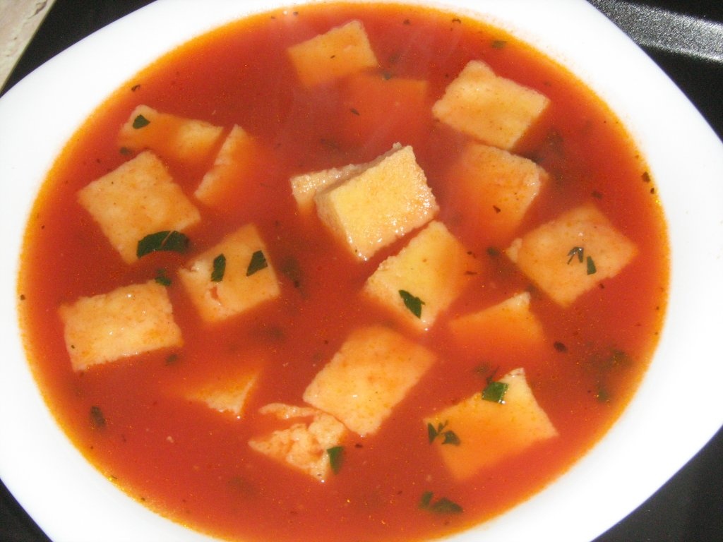 Supa de rosii cu galuste imperiale